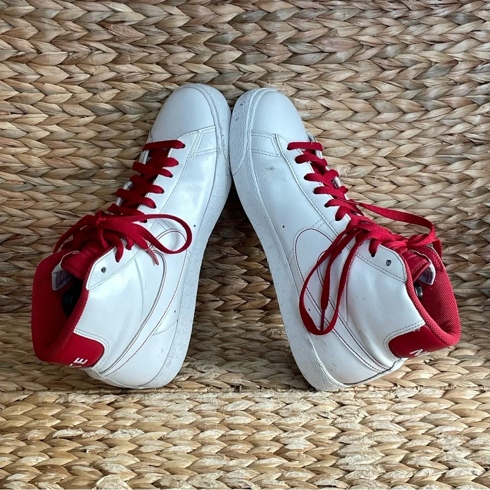 Nike Blazer SP High Sneakers White‎ Red Lined